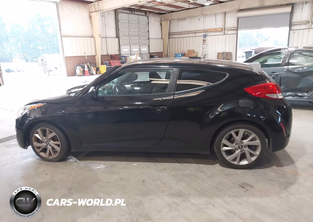 2017 Hyundai Veloster VIN:KMHTC6AD3HU322320 - 15
