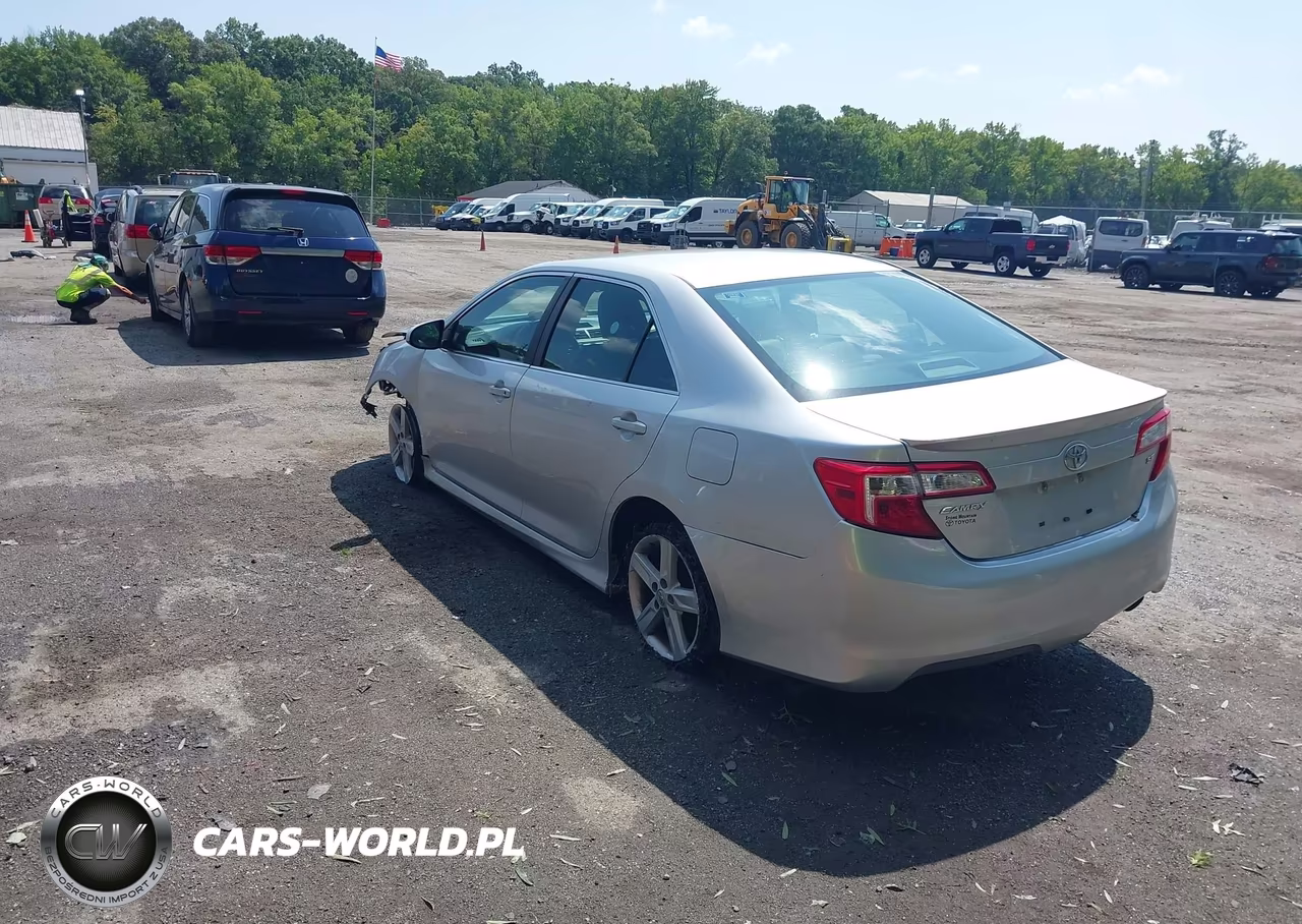 2012 Toyota Camry Se VIN:4T1BF1FK6CU604554 - 3