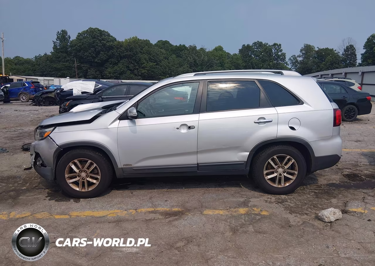 2014 Kia Sorento Lx VIN:5XYKTCA68EG450341 - 14