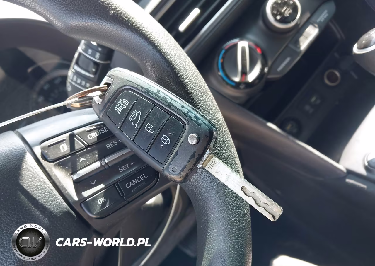 2021 Hyundai Kona Se VIN:KM8K12AA0MU636064 - 11