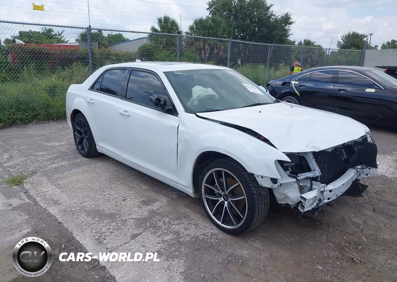 2022 Chrysler 300 S – zdjęcie 1 z 16