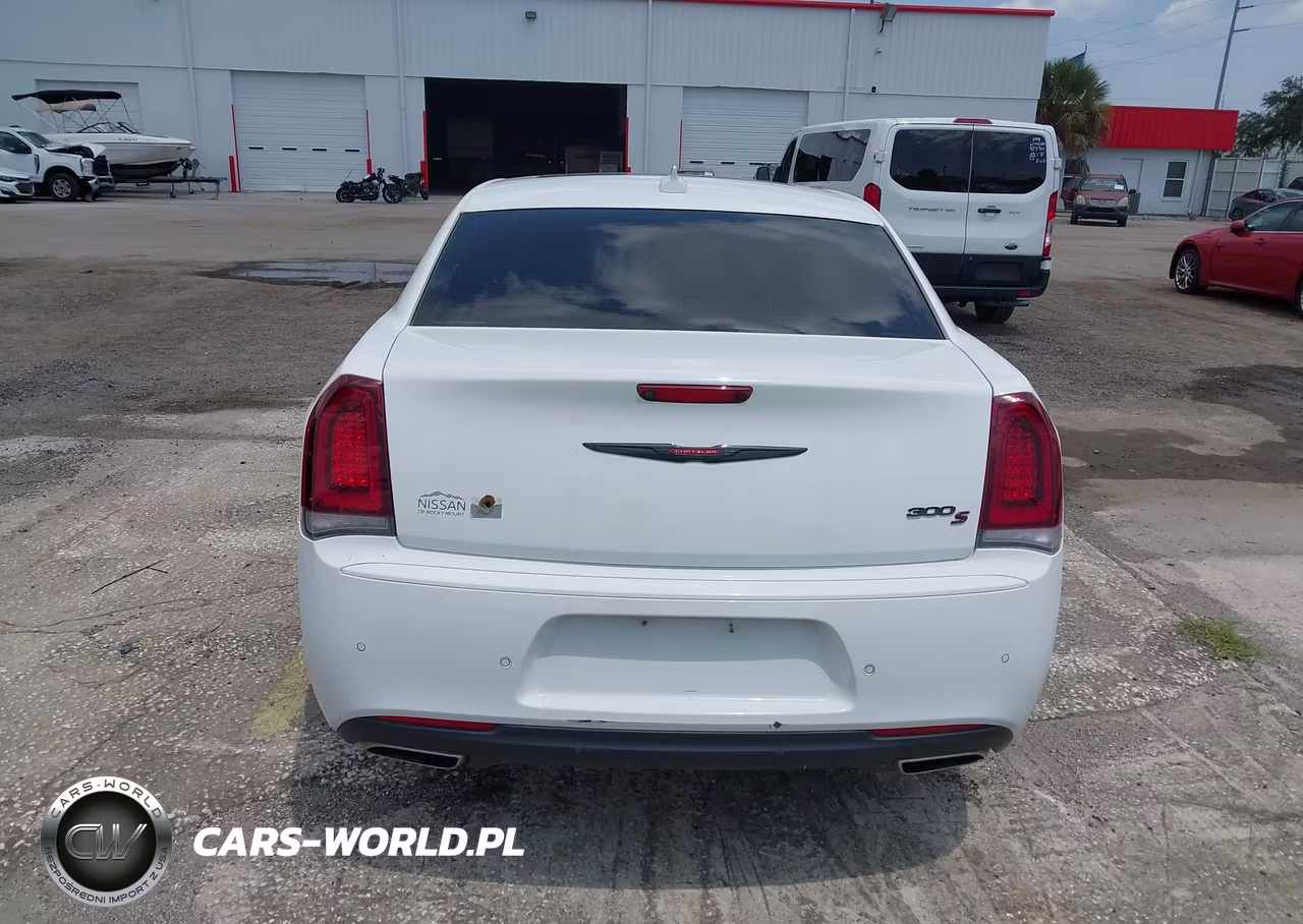 2022 Chrysler 300 S VIN:2C3CCABG7NH135231 - 16