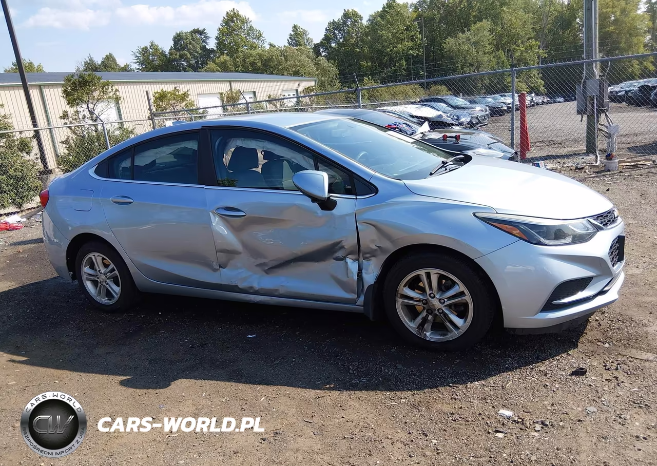 2018 Chevrolet Cruze Lt Auto VIN:1G1BE5SM9J7221881 - 13