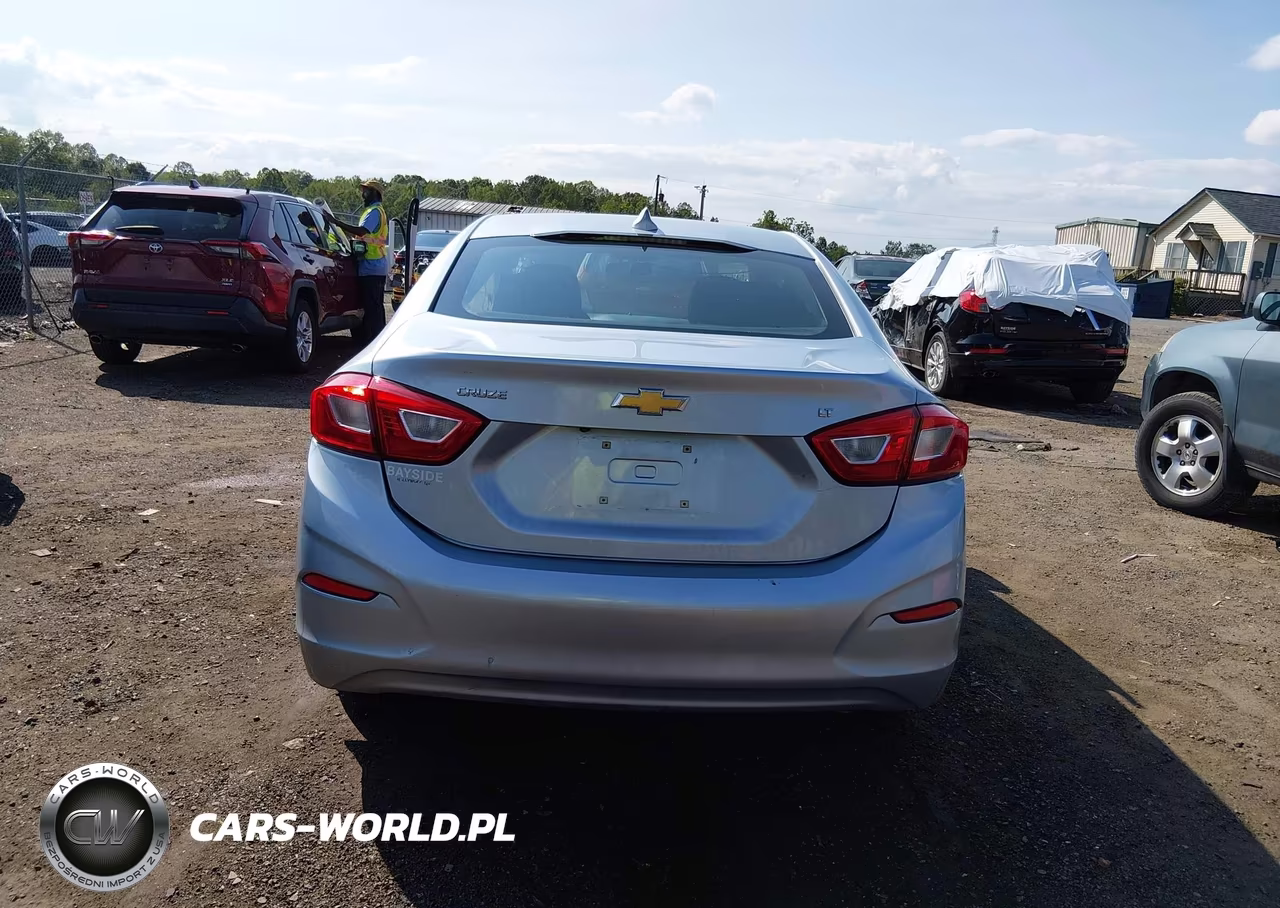 2018 Chevrolet Cruze Lt Auto VIN:1G1BE5SM9J7221881 - 16