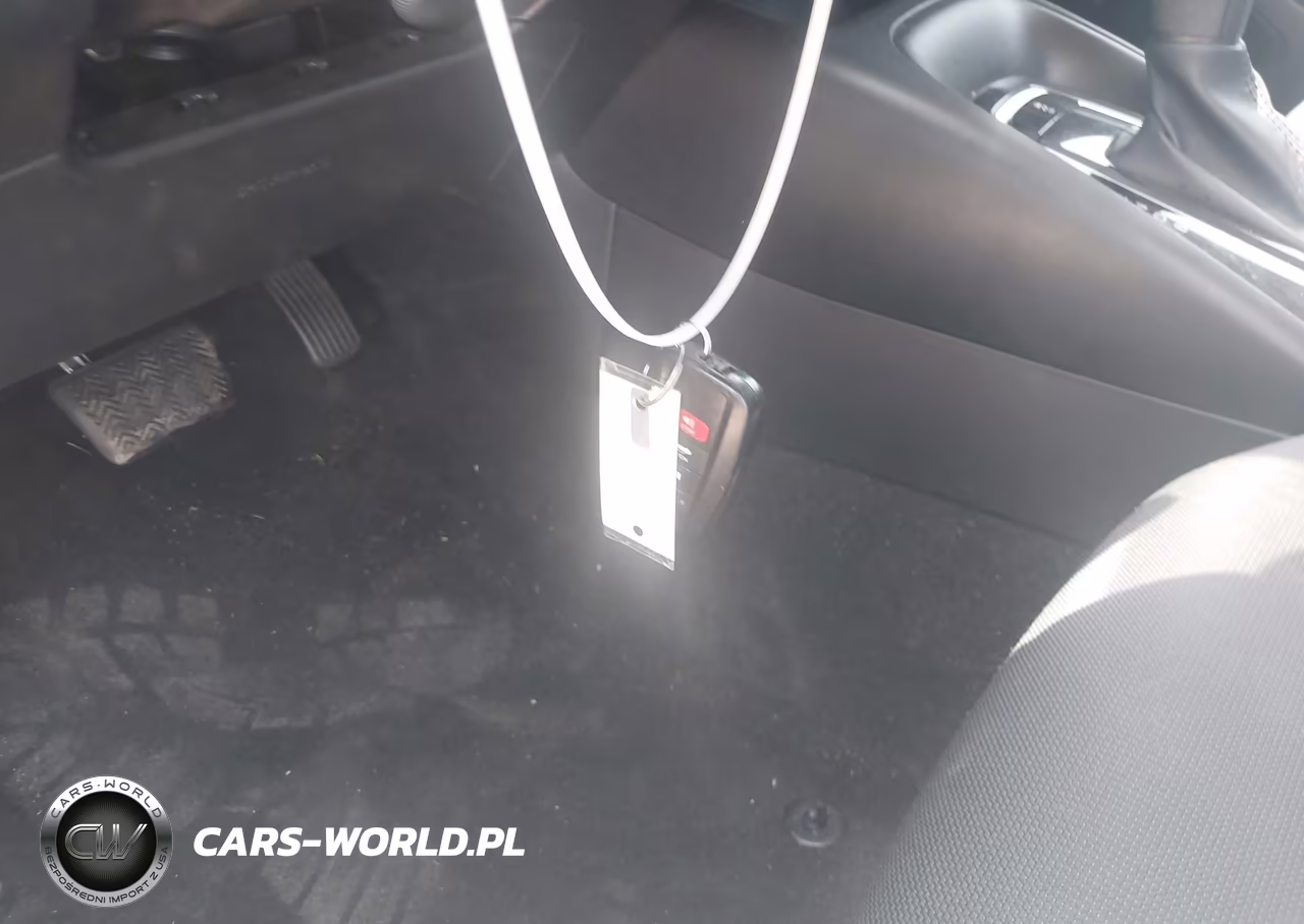 2020 Toyota Corolla Le VIN:5YFHPRAE0LP025049 - 11
