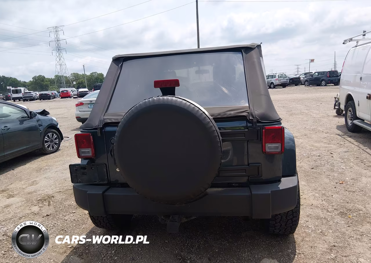 2007 Jeep Wrangler Unlimited Sahara VIN:1J4GA59107L141609 - 16