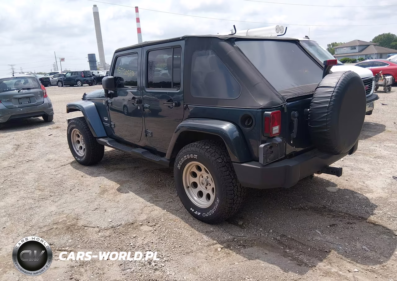 2007 Jeep Wrangler Unlimited Sahara VIN:1J4GA59107L141609 - 3