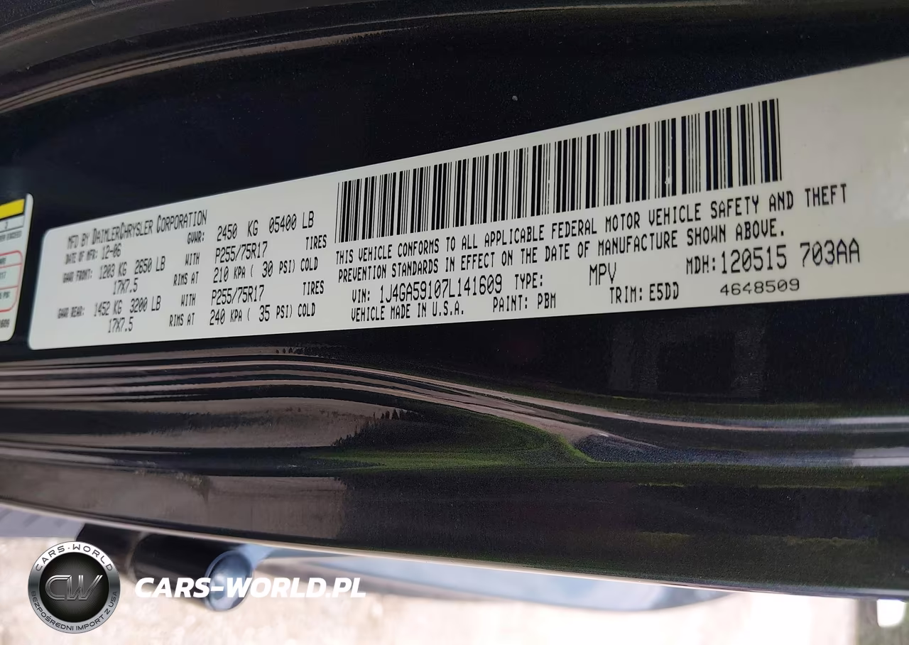 2007 Jeep Wrangler Unlimited Sahara VIN:1J4GA59107L141609 - 9