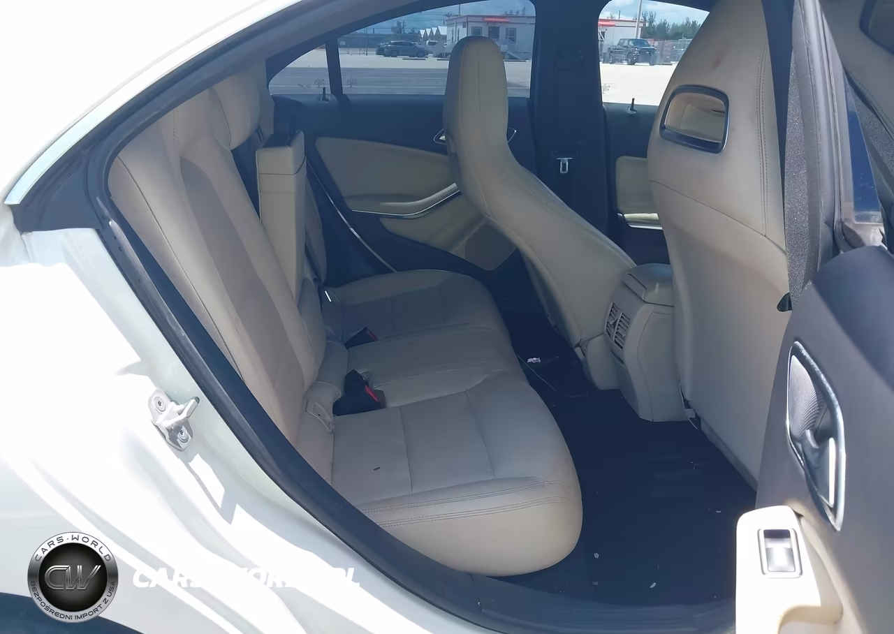 2018 Mercedes-Benz Cla 250 VIN:WDDSJ4EB1JN607039 - 8