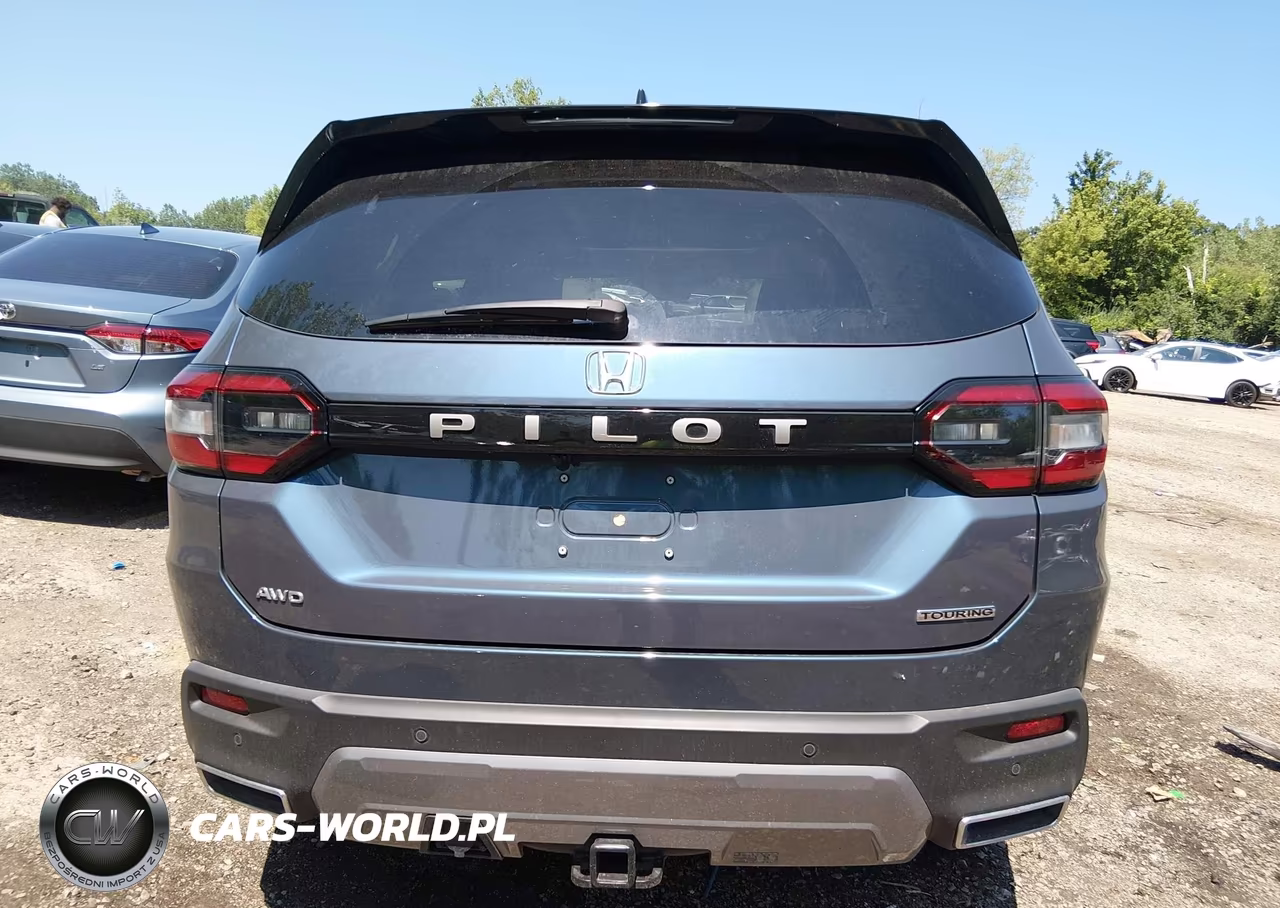 2026 Honda Pilot Touring-Touring Blackout VIN:5FNYG1H79TB004494 - 17
