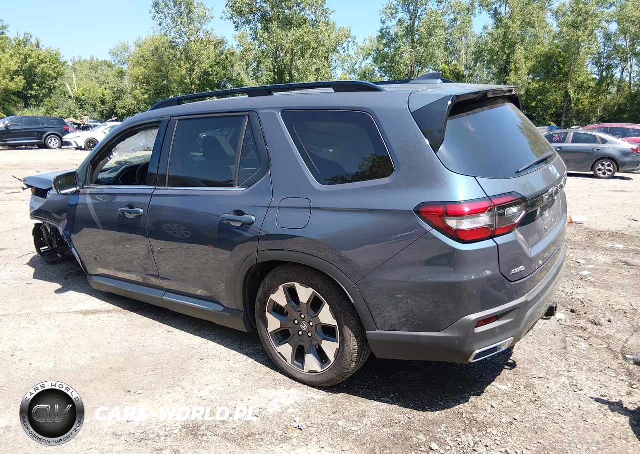 2026 Honda Pilot Touring-Touring Blackout VIN:5FNYG1H79TB004494 - 3