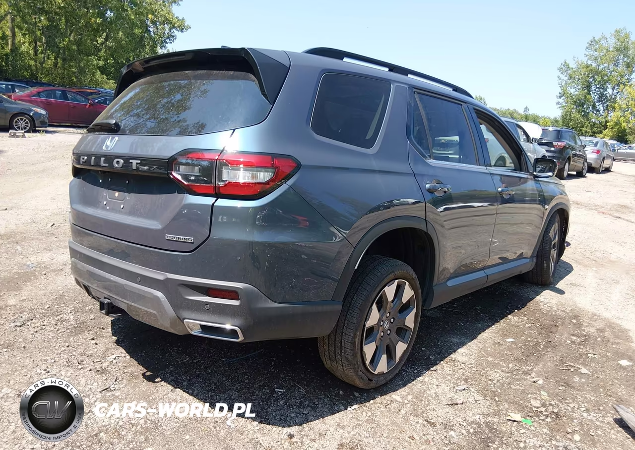 2026 Honda Pilot Touring-Touring Blackout VIN:5FNYG1H79TB004494 - 4