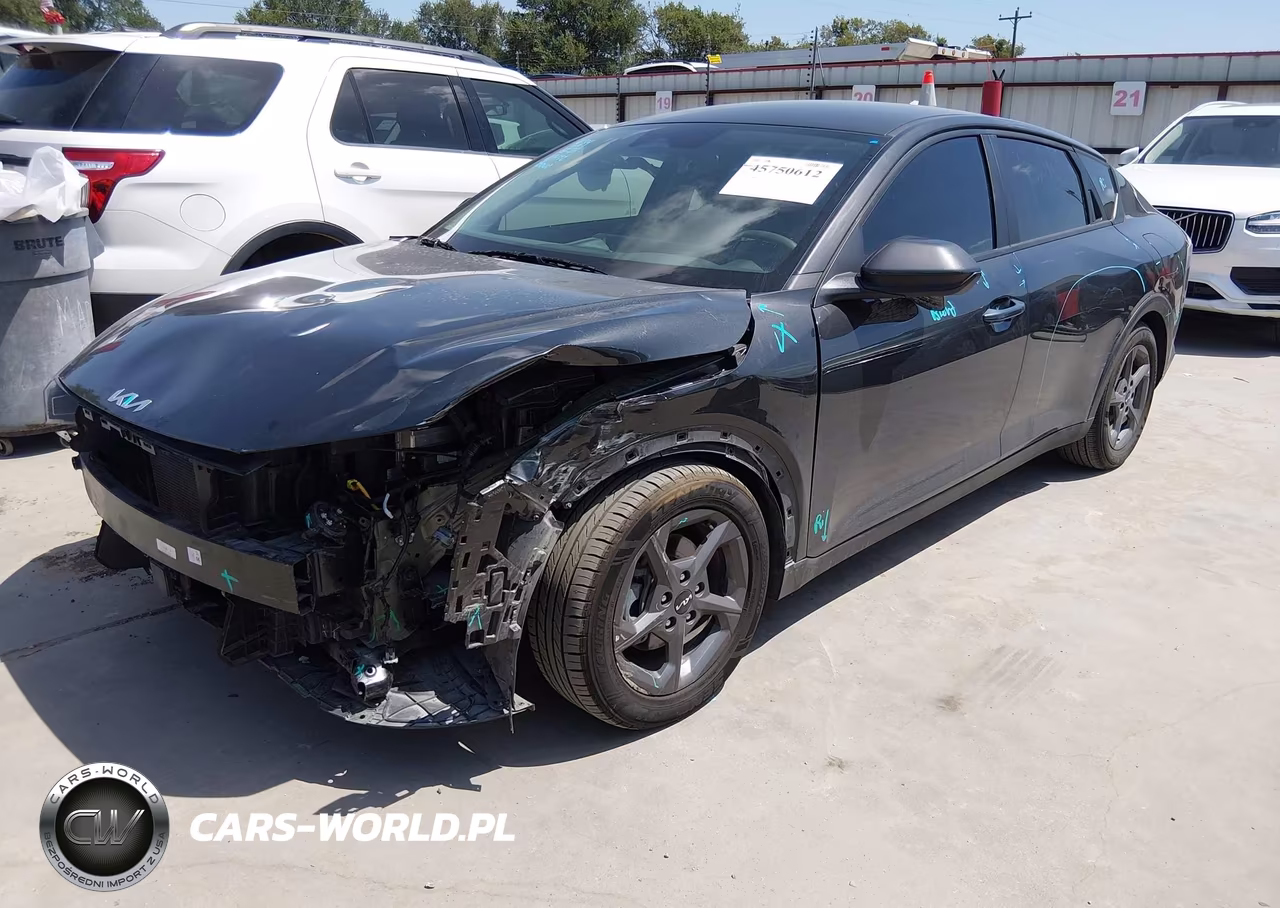 2025 Kia K4 Lxs VIN:3KPFT4DE3SE115197 - 2