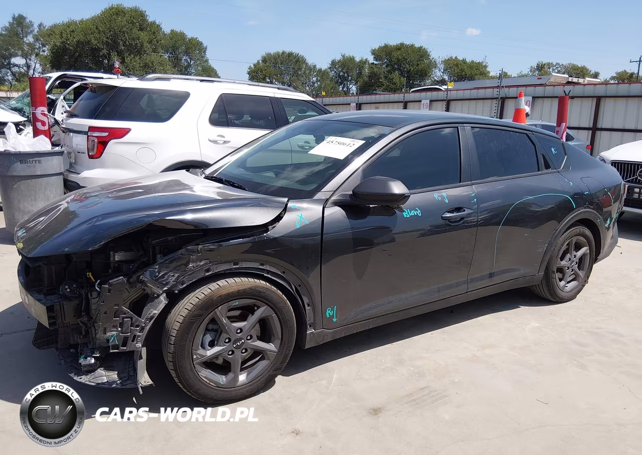 2025 Kia K4 Lxs VIN:3KPFT4DE3SE115197 - 6