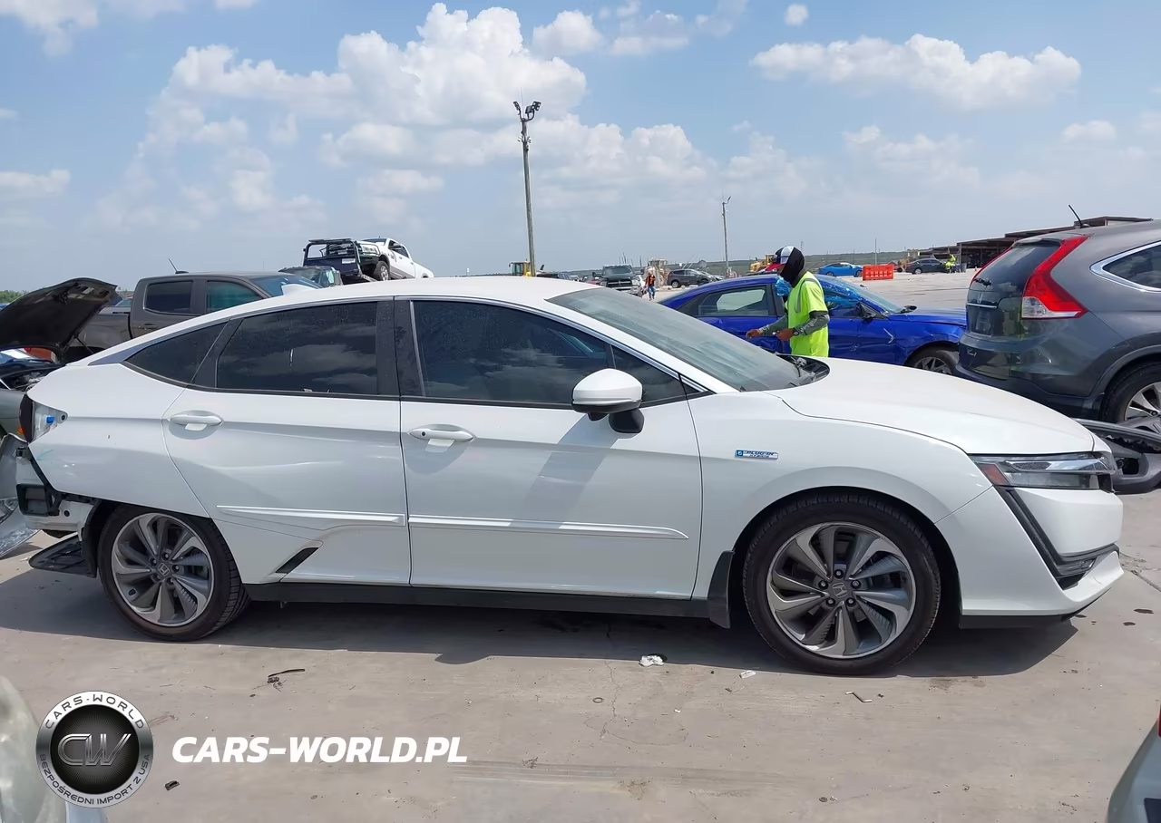 2020 Honda Clarity Plug-In Hybrid Touring VIN:JHMZC5F31LC000328 - 14