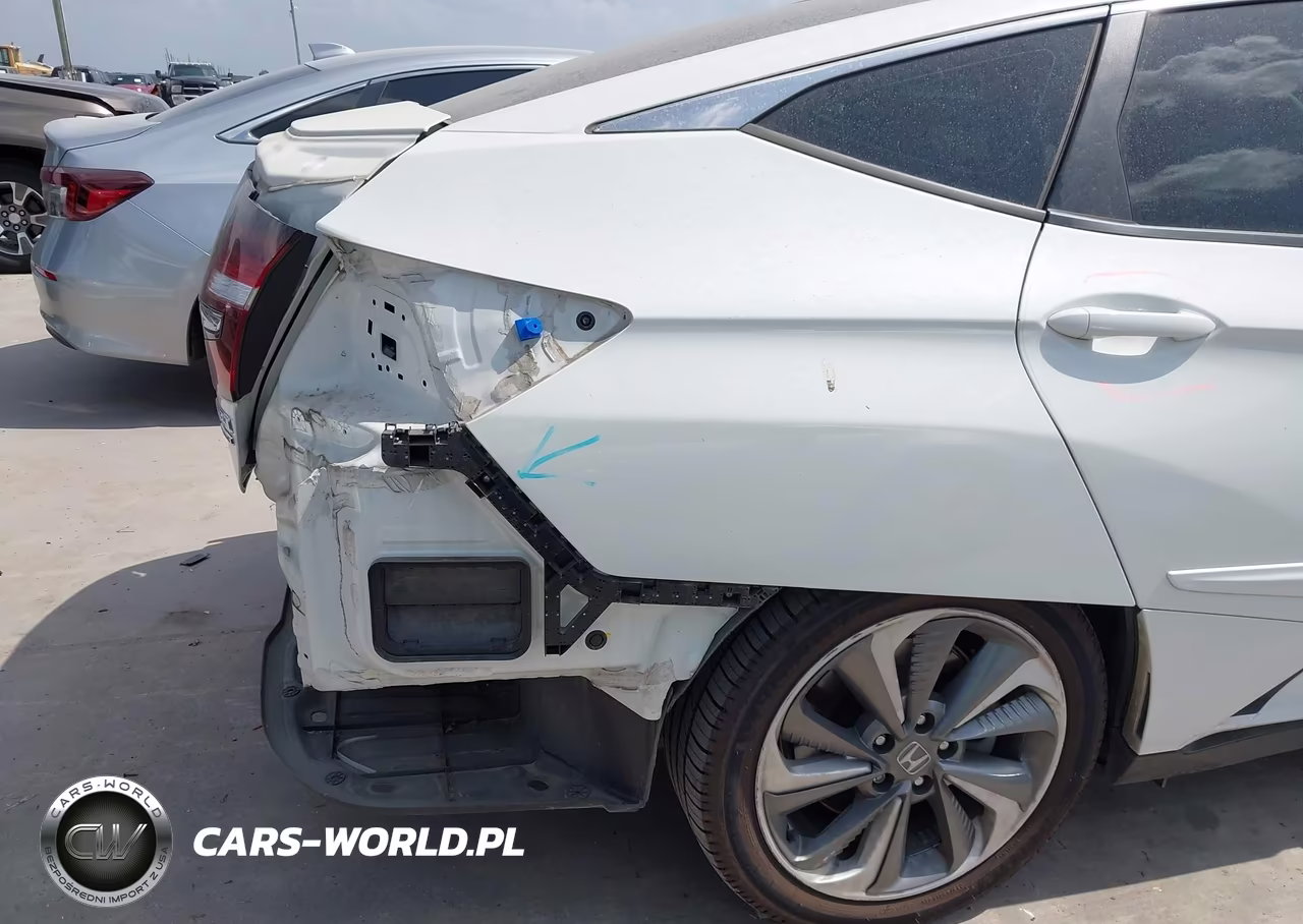 2020 Honda Clarity Plug-In Hybrid Touring VIN:JHMZC5F31LC000328 - 18