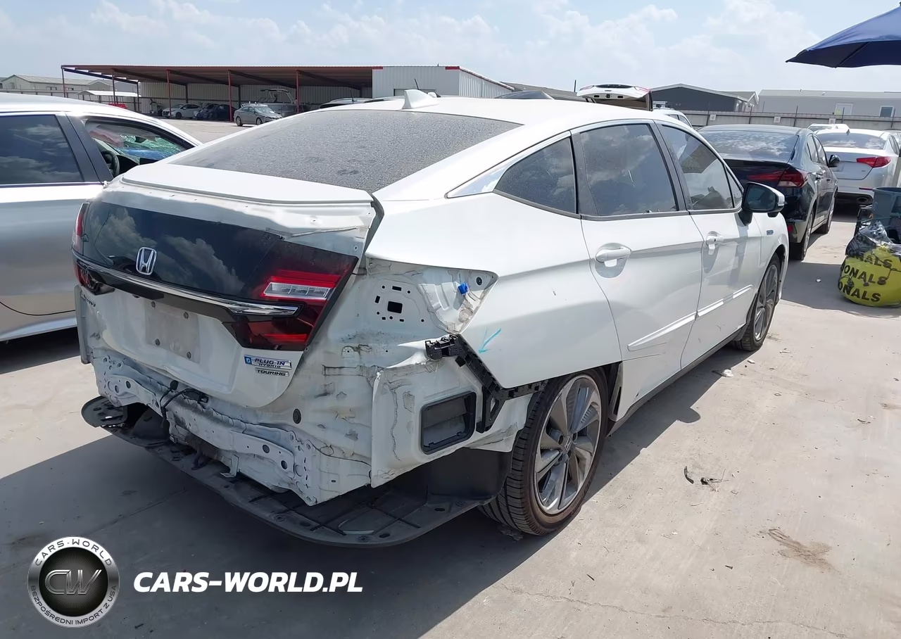 2020 Honda Clarity Plug-In Hybrid Touring VIN:JHMZC5F31LC000328 - 4