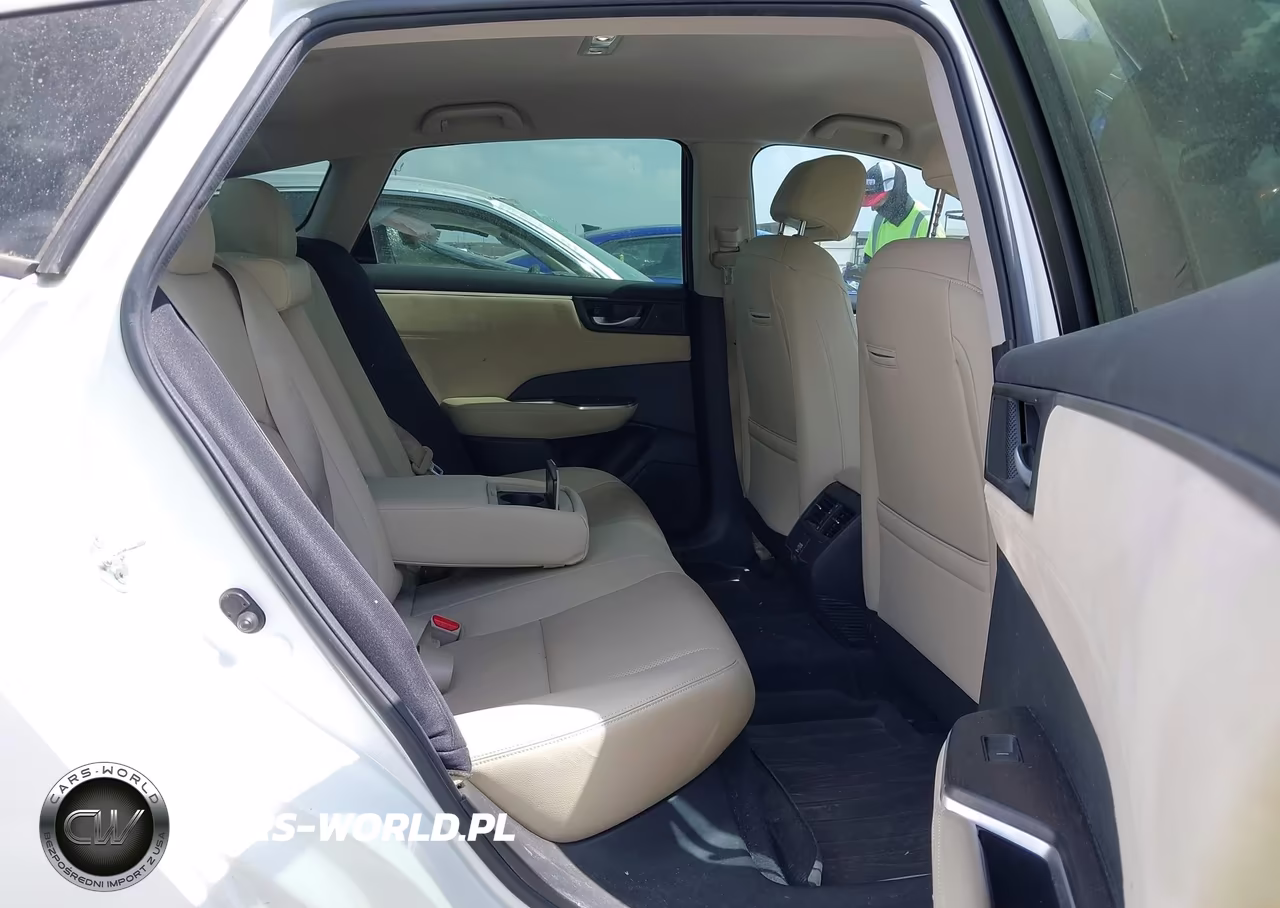 2020 Honda Clarity Plug-In Hybrid Touring VIN:JHMZC5F31LC000328 - 8