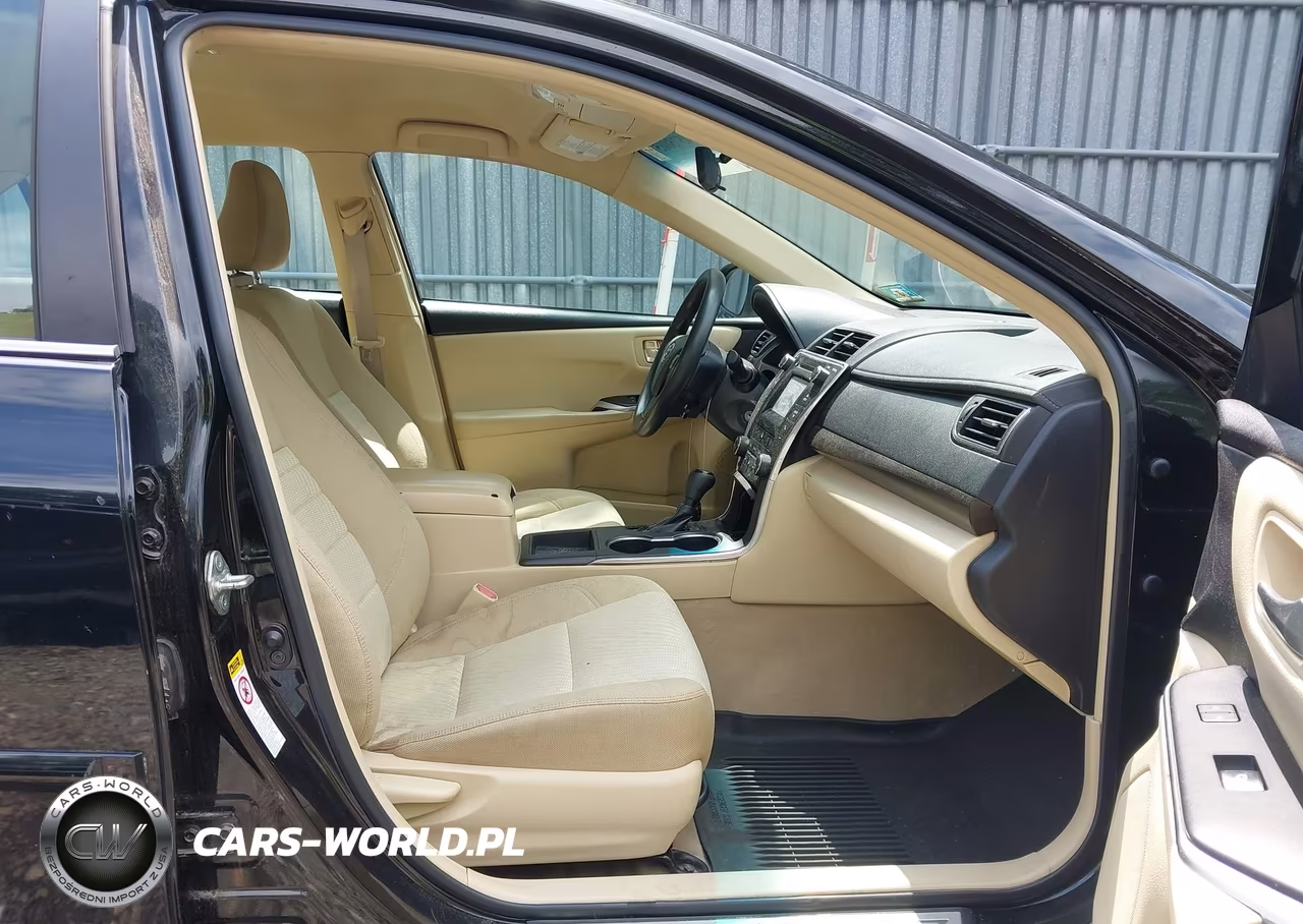 2017 Toyota Camry Le VIN:4T1BF1FK5HU433643 - 5