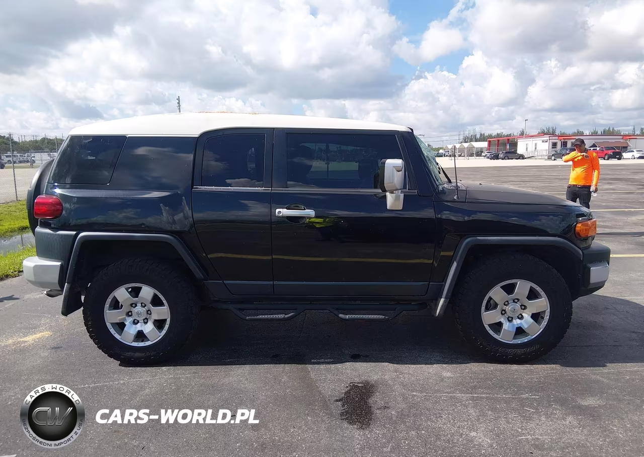2007 Toyota Fj Cruiser VIN:JTEBU11F370088585 - 13