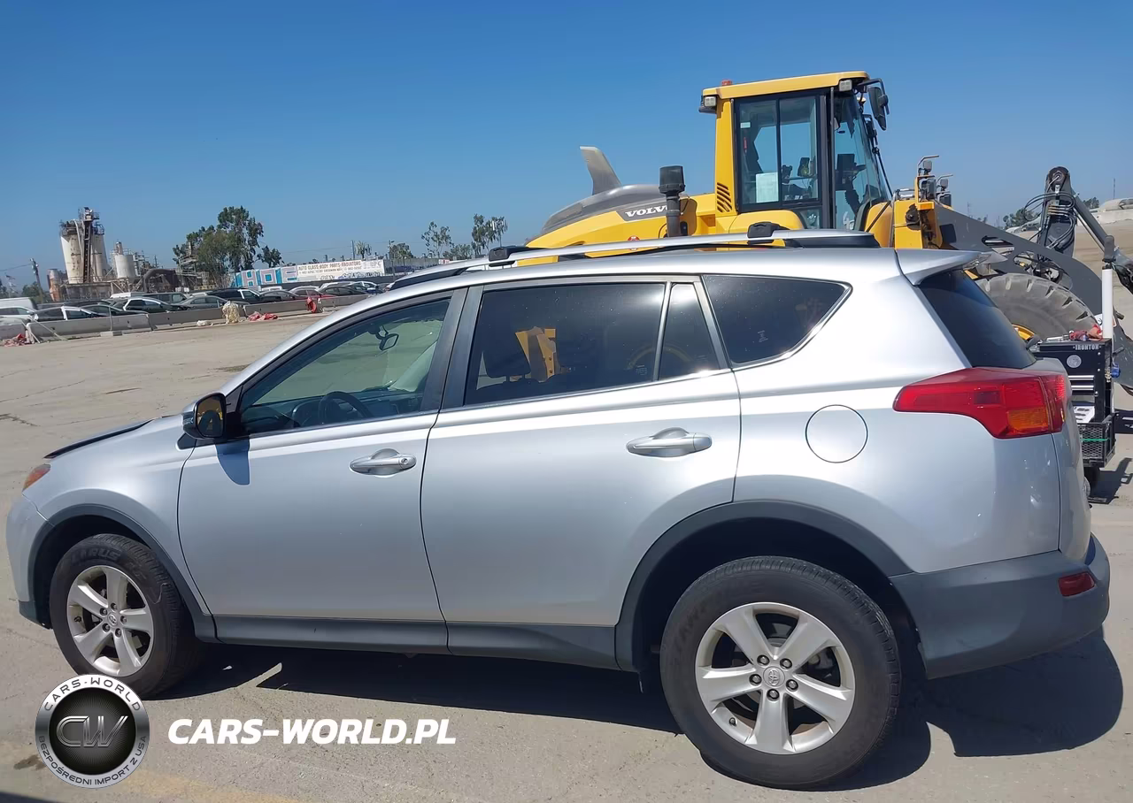 2014 Toyota Rav4 Xle VIN:JTMWFREV5EJ009215 - 15