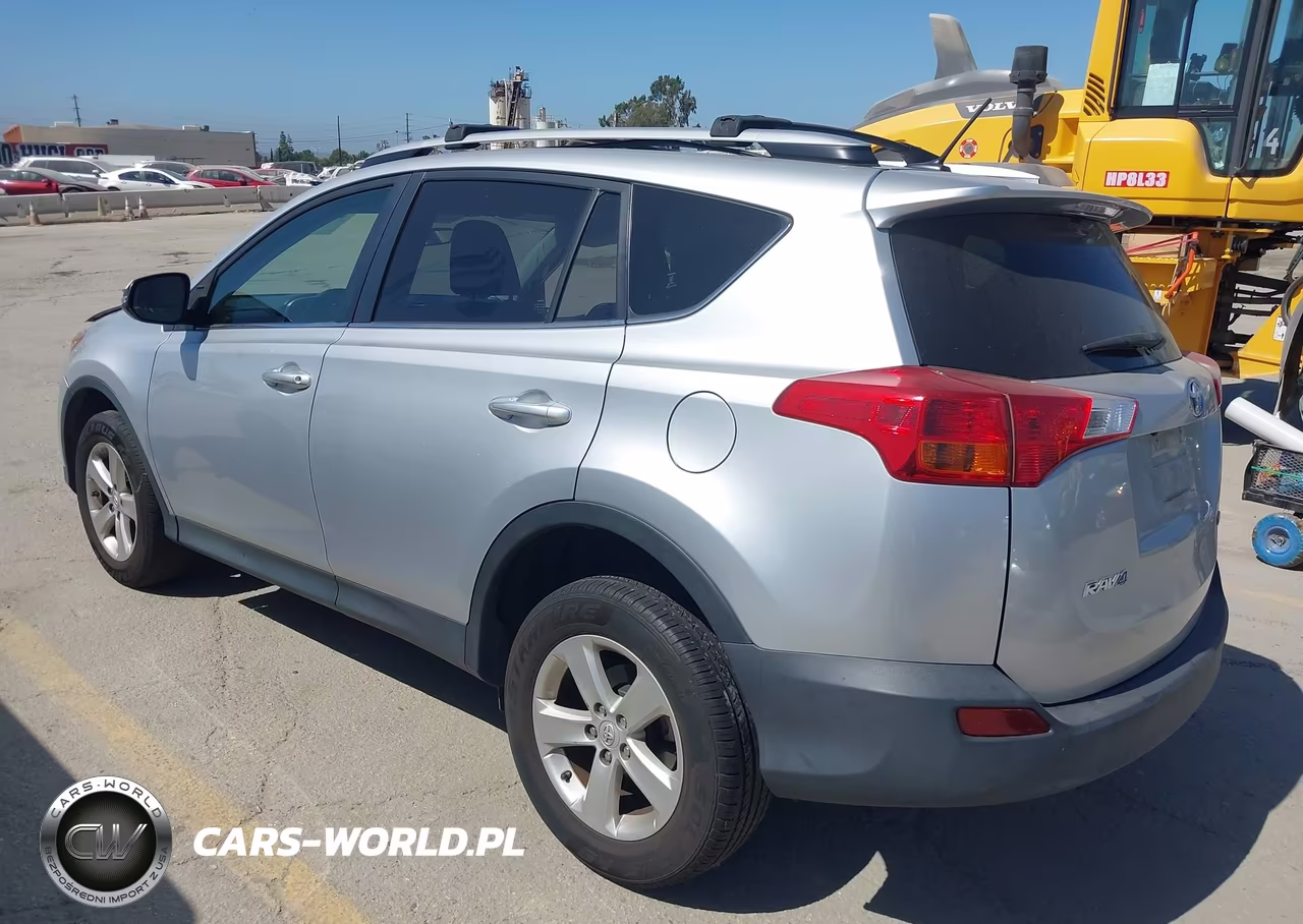 2014 Toyota Rav4 Xle VIN:JTMWFREV5EJ009215 - 3