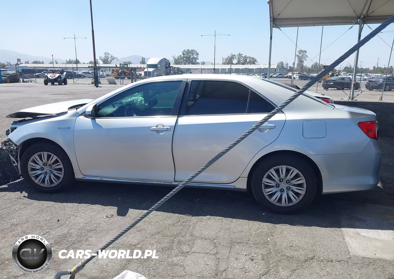 2014 Toyota Camry Hybrid Le VIN:4T1BD1FK2EU098729 - 15