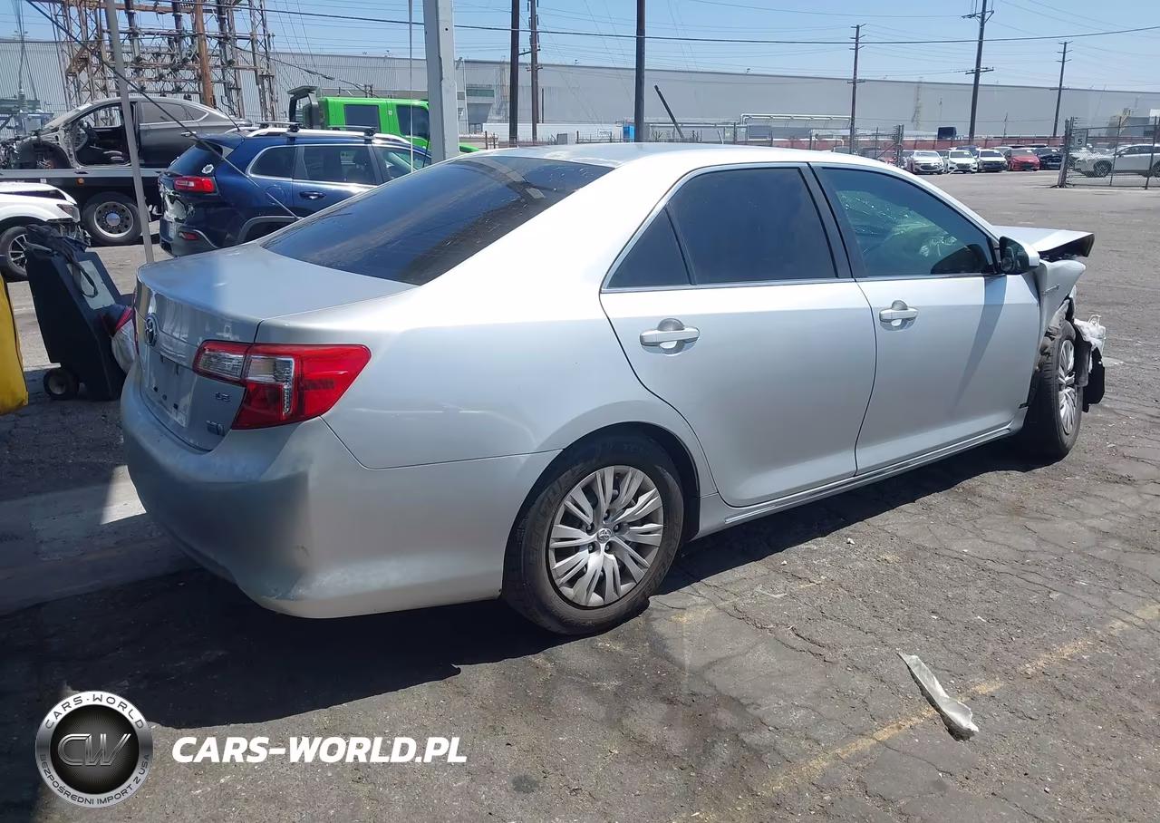 2014 Toyota Camry Hybrid Le VIN:4T1BD1FK2EU098729 - 4