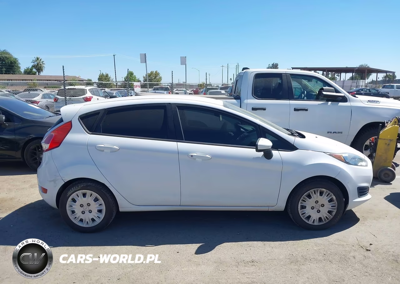2014 Ford Fiesta S VIN:3FADP4TJ1EM157541 - 13