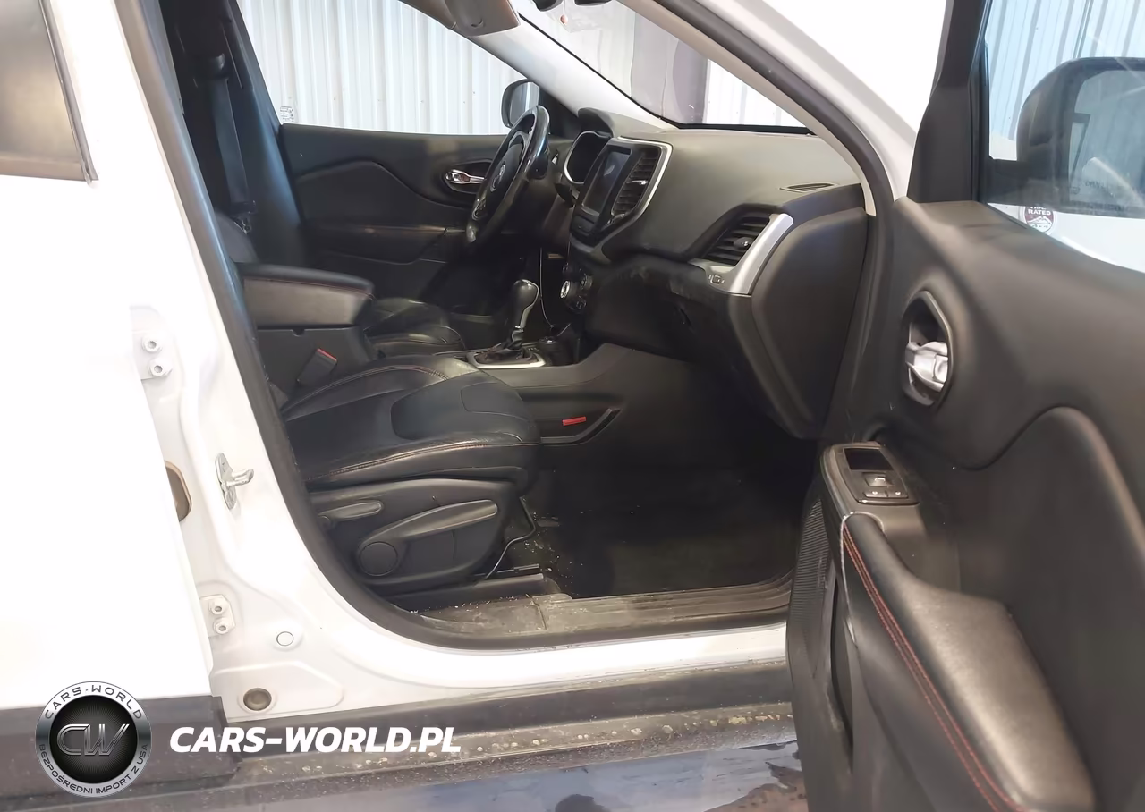2014 Jeep Cherokee Trailhawk VIN:1C4PJMBS8EW198249 - 5