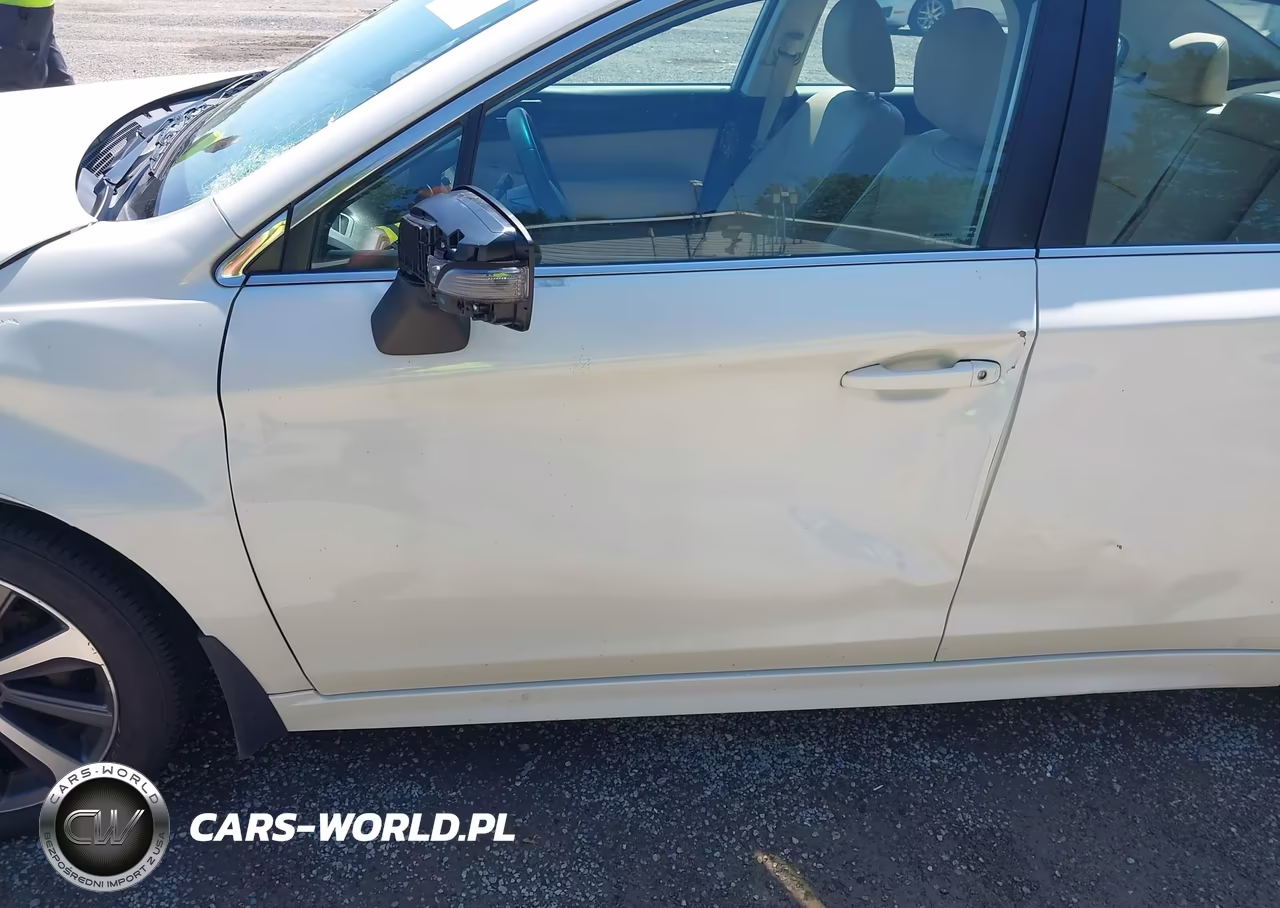 2015 Subaru Legacy 2.5I Limited VIN:4S3BNBN68F3026047 - 17