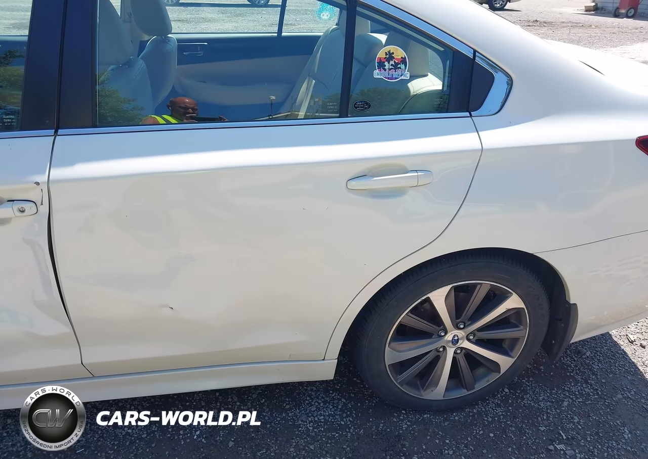 2015 Subaru Legacy 2.5I Limited VIN:4S3BNBN68F3026047 - 18