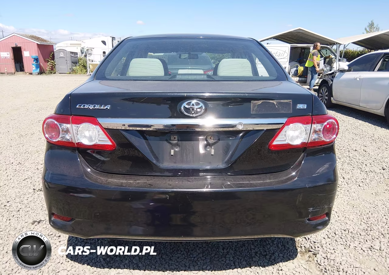 2013 Toyota Corolla Le VIN:5YFBU4EE9DP119556 - 17
