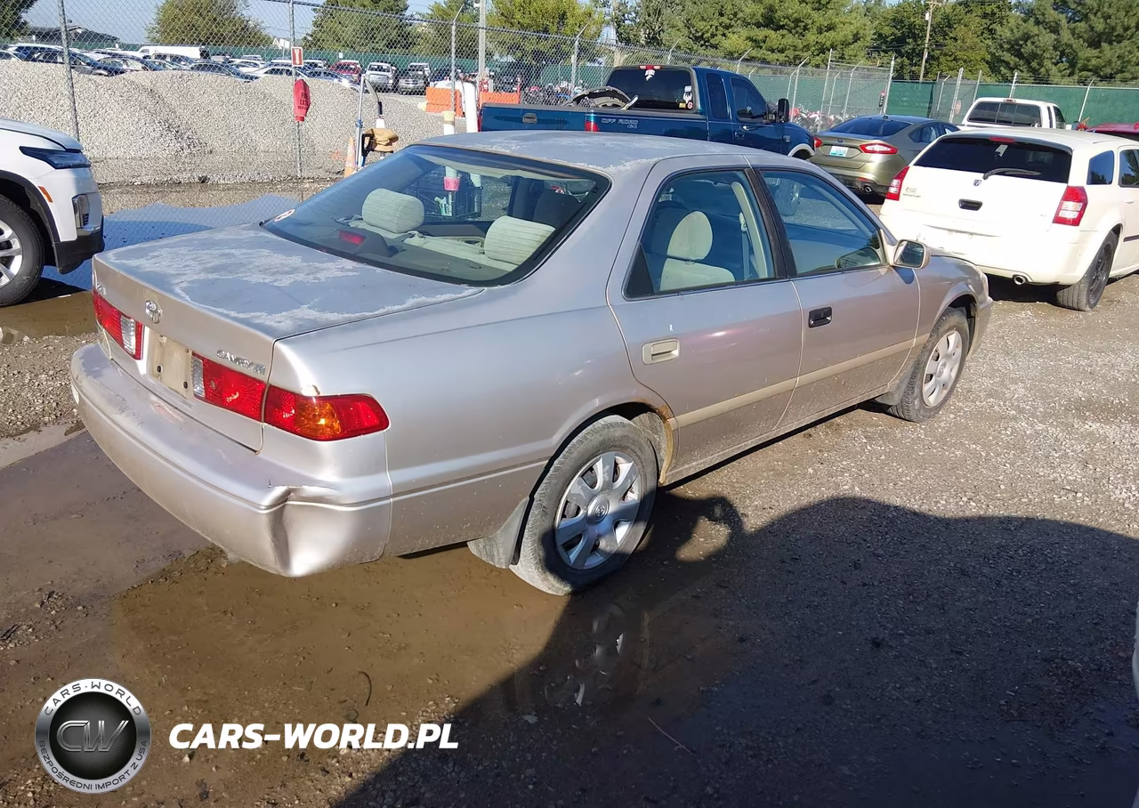 2001 Toyota Camry Le VIN:4T1BG22K91U799684 - 4