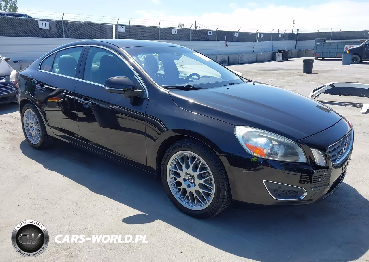 2013 Volvo S60 T5-T5 Platinum-T5 Premier-T5 Premier Plus