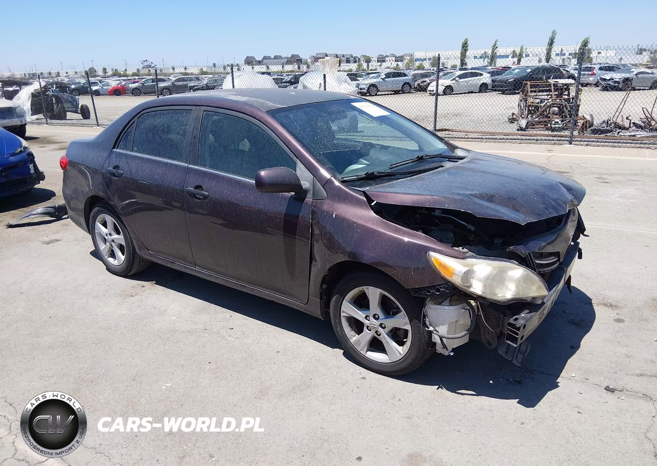 2013 Toyota Corolla Le Special Edition – zdjęcie 1 z 18