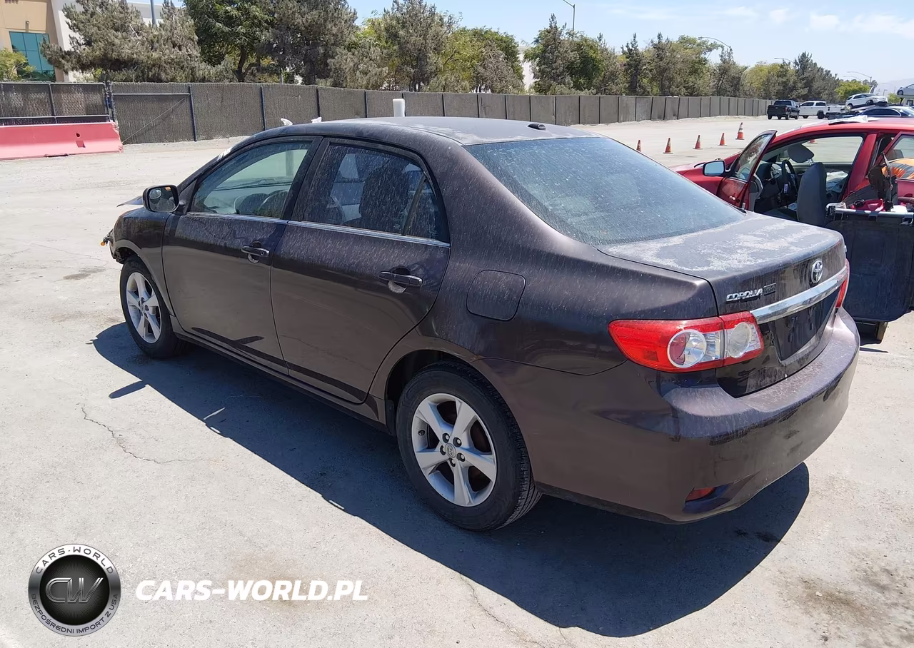 2013 Toyota Corolla Le Special Edition VIN:2T1BU4EE1DC066139 - 3
