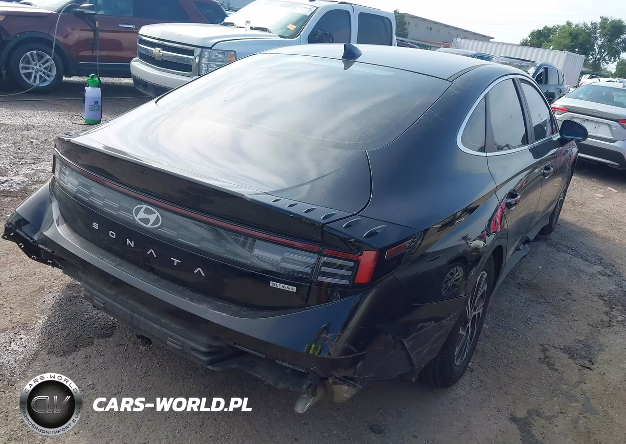 2026 Hyundai Sonata Hybrid Blue VIN:KMHL24JJ7TA143446 - 4