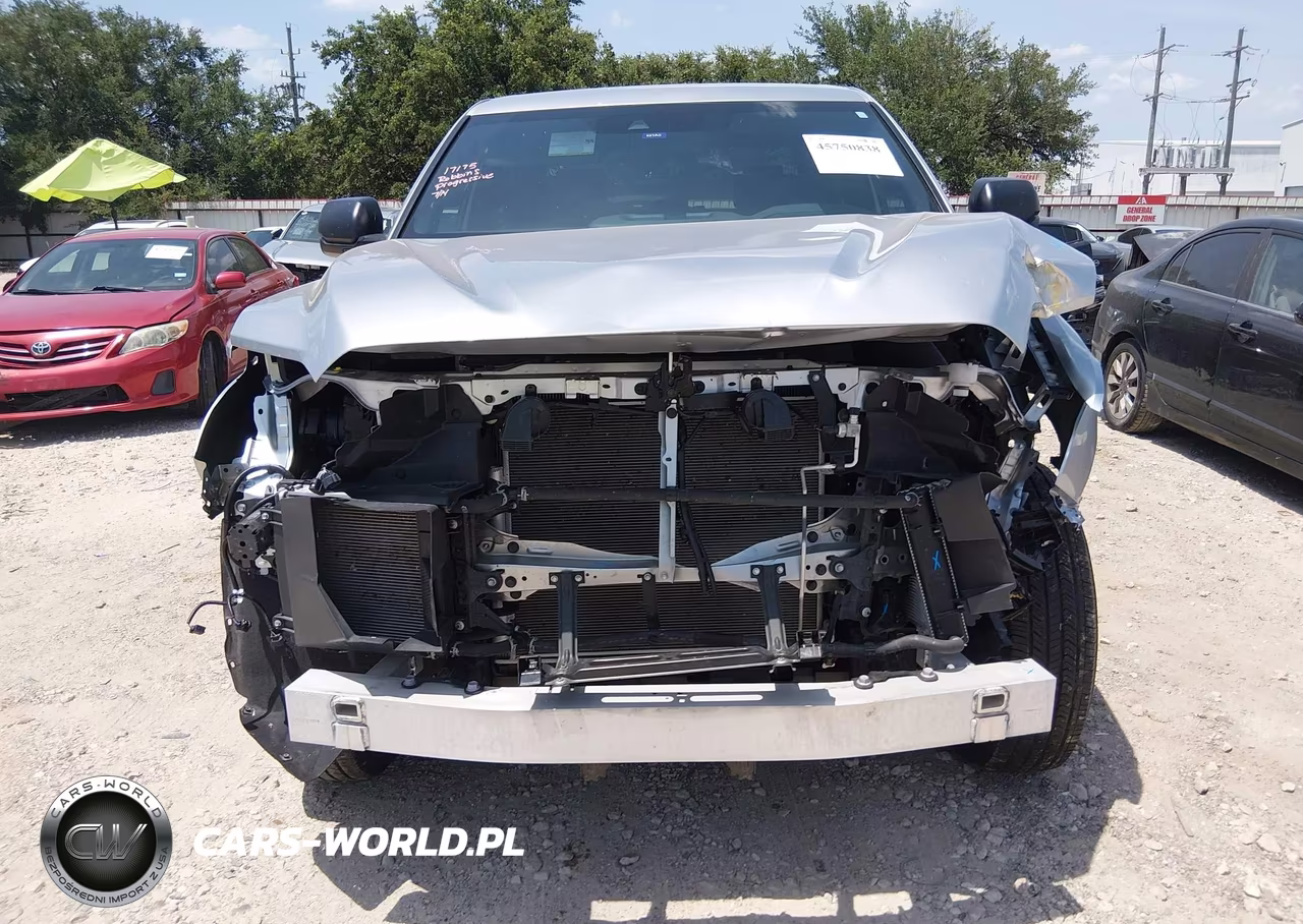 2025 Toyota Tundra Sr VIN:5TFKB5DB9SX332895 - 13