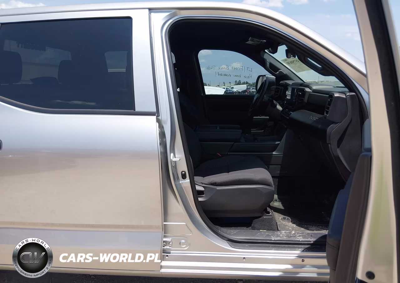 2025 Toyota Tundra Sr VIN:5TFKB5DB9SX332895 - 5
