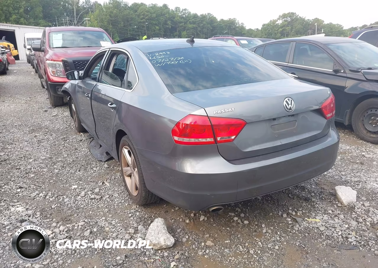 2013 Volkswagen Passat 2.5L Se VIN:1VWBP7A35DC082993 - 3