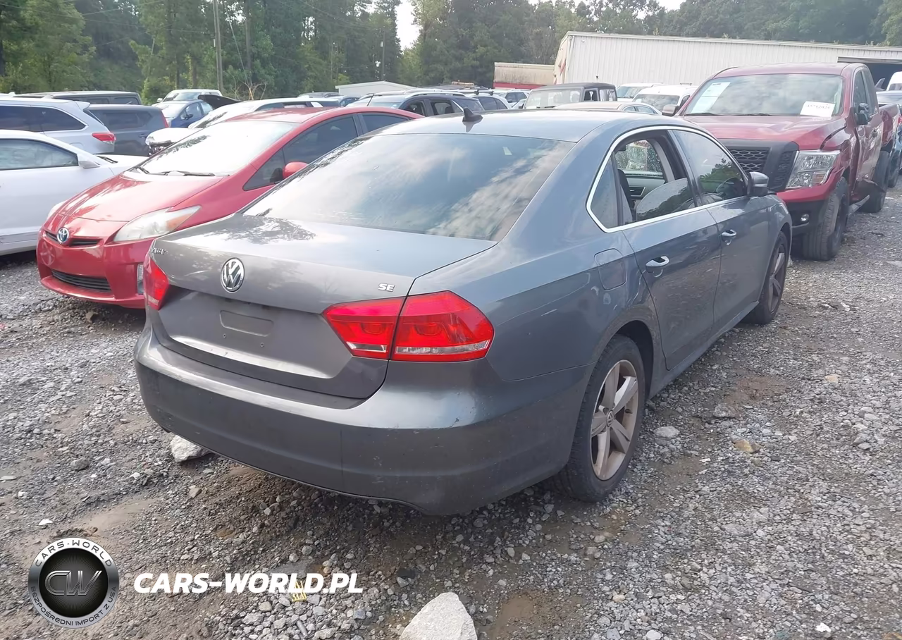 2013 Volkswagen Passat 2.5L Se VIN:1VWBP7A35DC082993 - 4