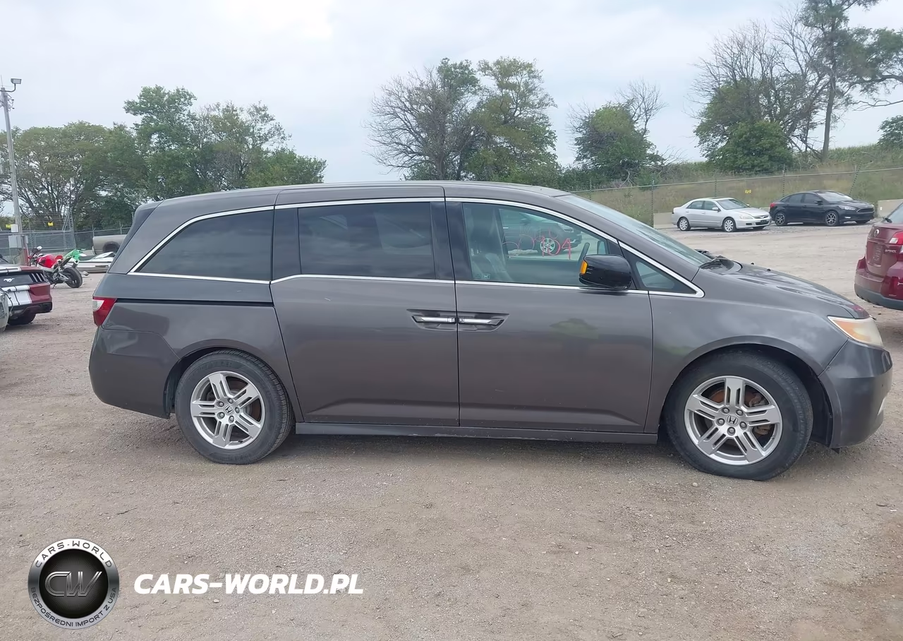 2012 Honda Odyssey Touring-Touring Elite VIN:5FNRL5H91CB032475 - 13