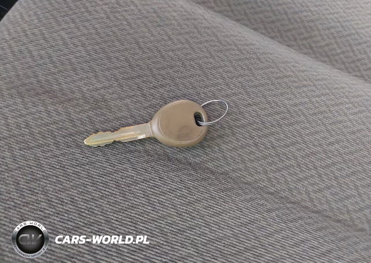 2007 Chrysler Town & Country VIN:1A4GJ45R27B109997 - 11