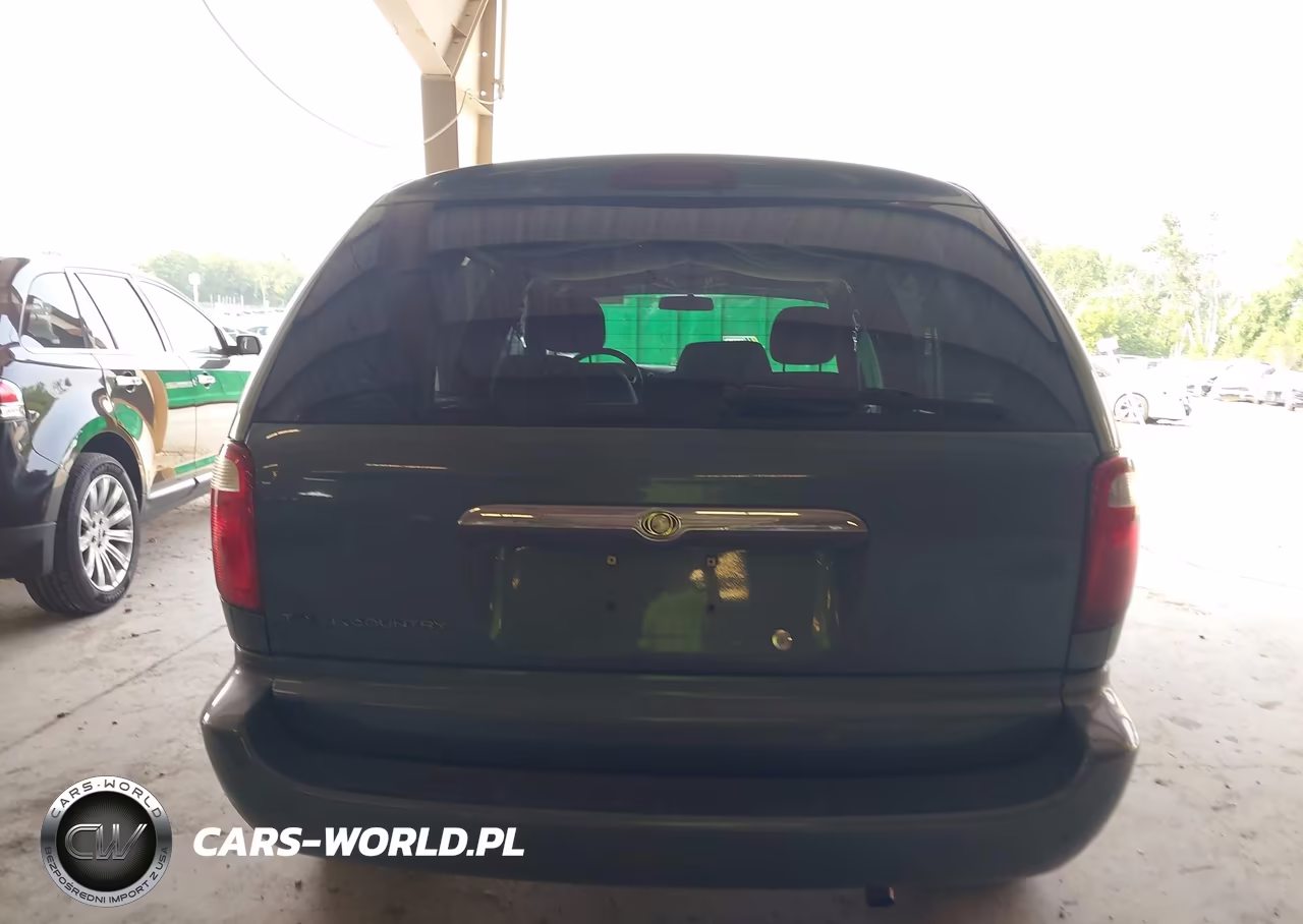2007 Chrysler Town & Country VIN:1A4GJ45R27B109997 - 17