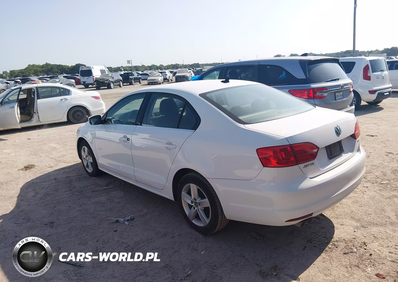 2011 Volkswagen Jetta 2.0L Tdi VIN:3VW3L7AJ5BM131314 - 3