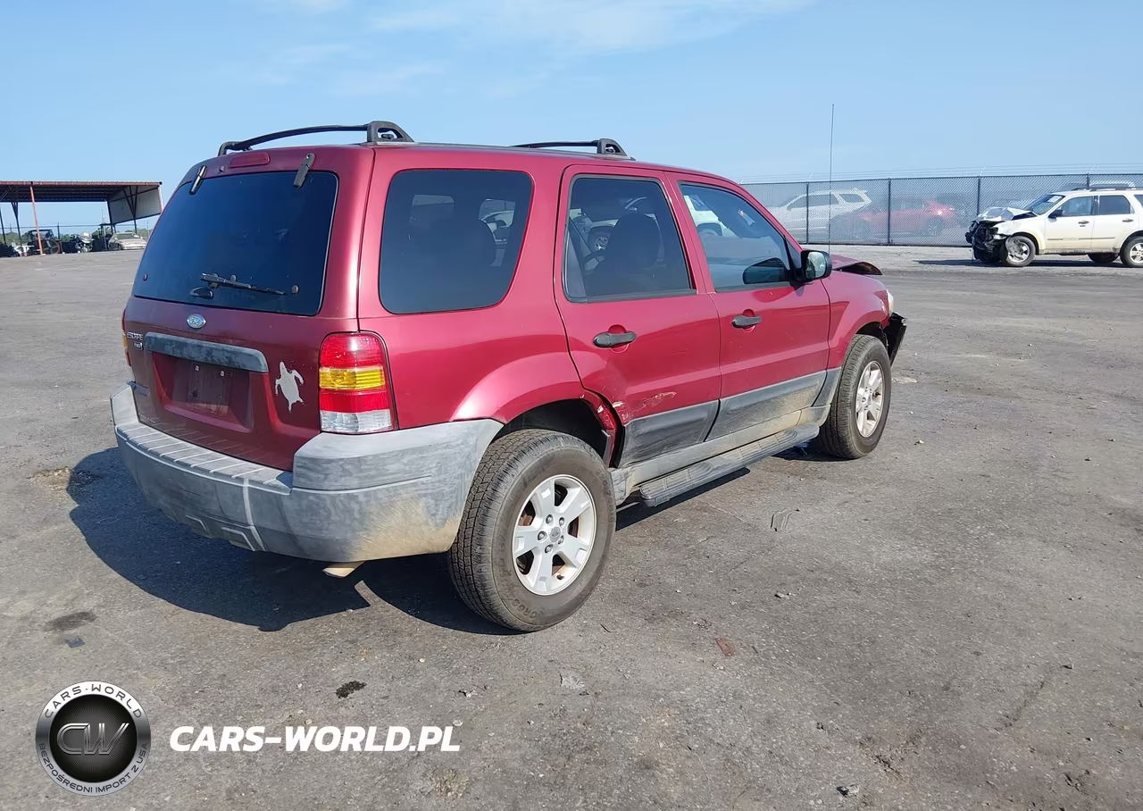 2005 Ford Escape Xlt VIN:1FMYU93155DA07571 - 4