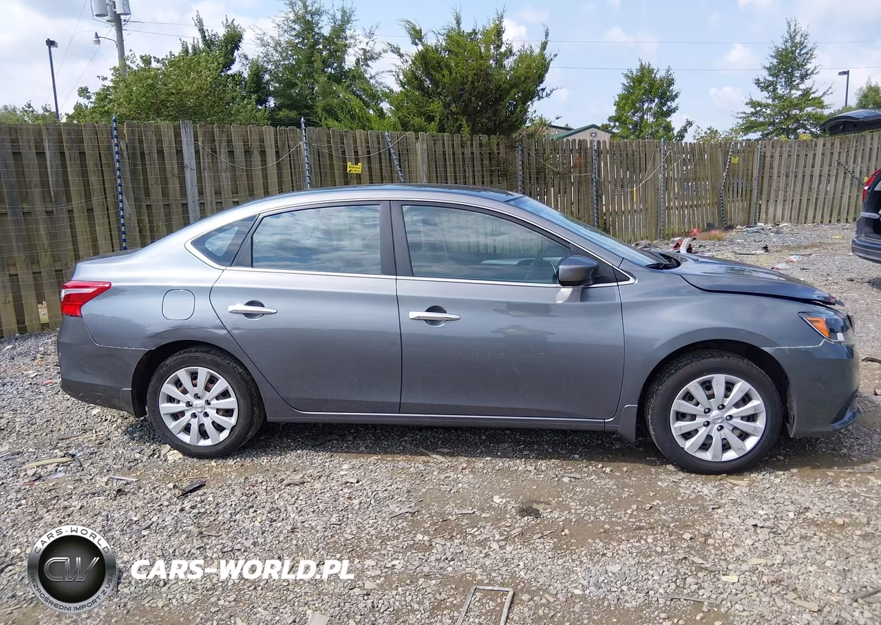 2016 Nissan Sentra S VIN:3N1AB7AP8GY333701 - 13