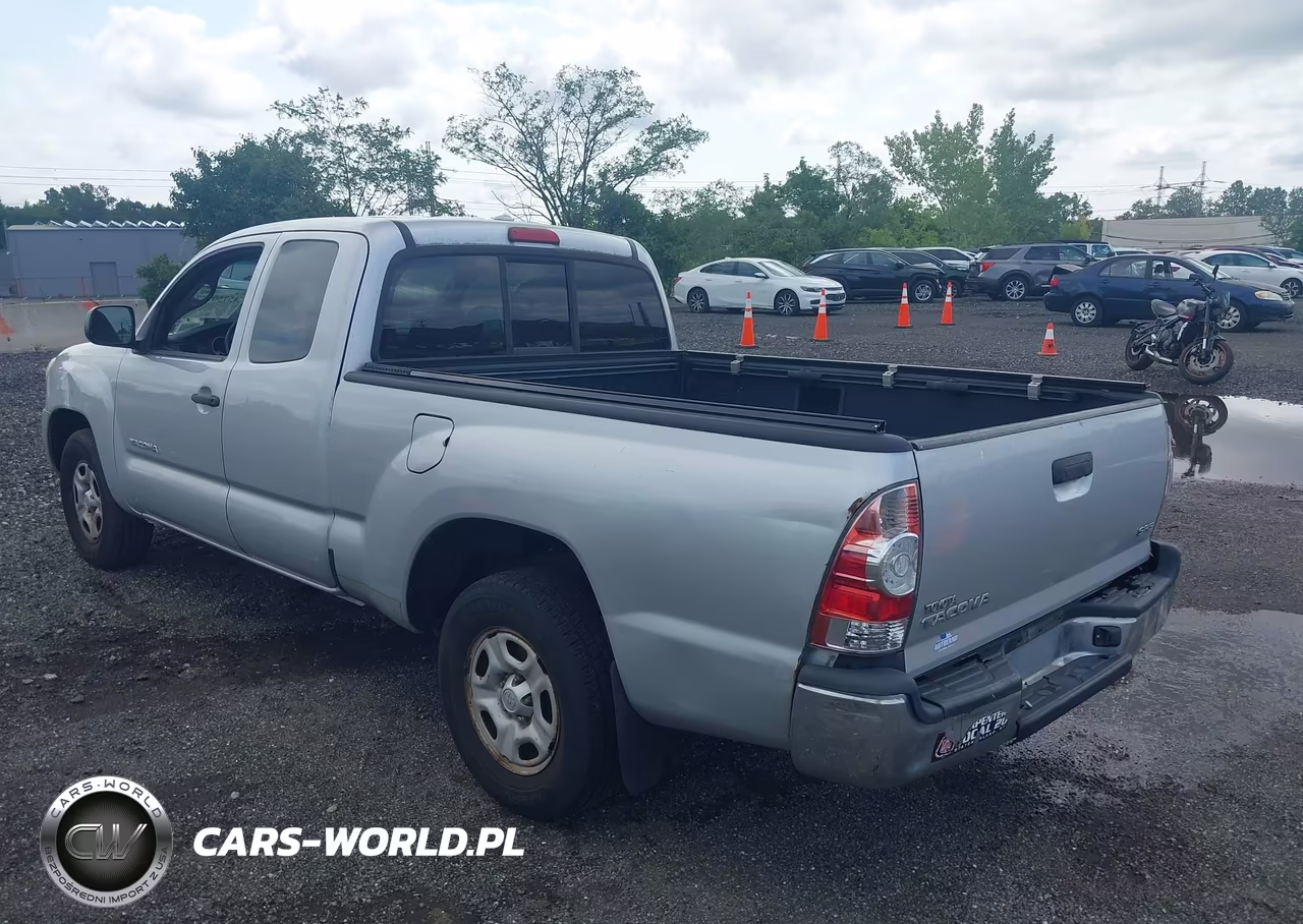 2010 Toyota Tacoma VIN:5TETX4CN7AZ748334 - 3