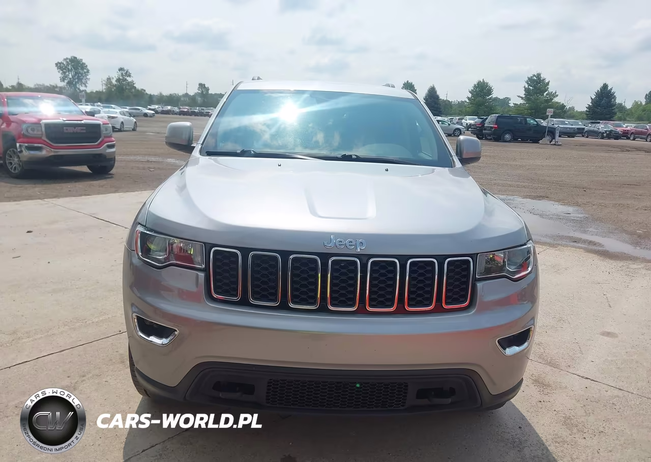 2021 Jeep Grand Cherokee Laredo E 4X4 VIN:1C4RJFAG5MC793772 - 13